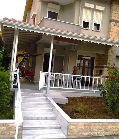 Holiday home Colakli-3+1 Havuzlu Esyali 6 Kisi Side