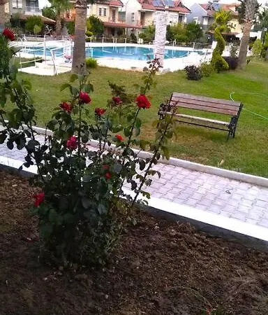 Сasa de vacaciones Colakli-3+1 Havuzlu Esyali 6 Kisi Side